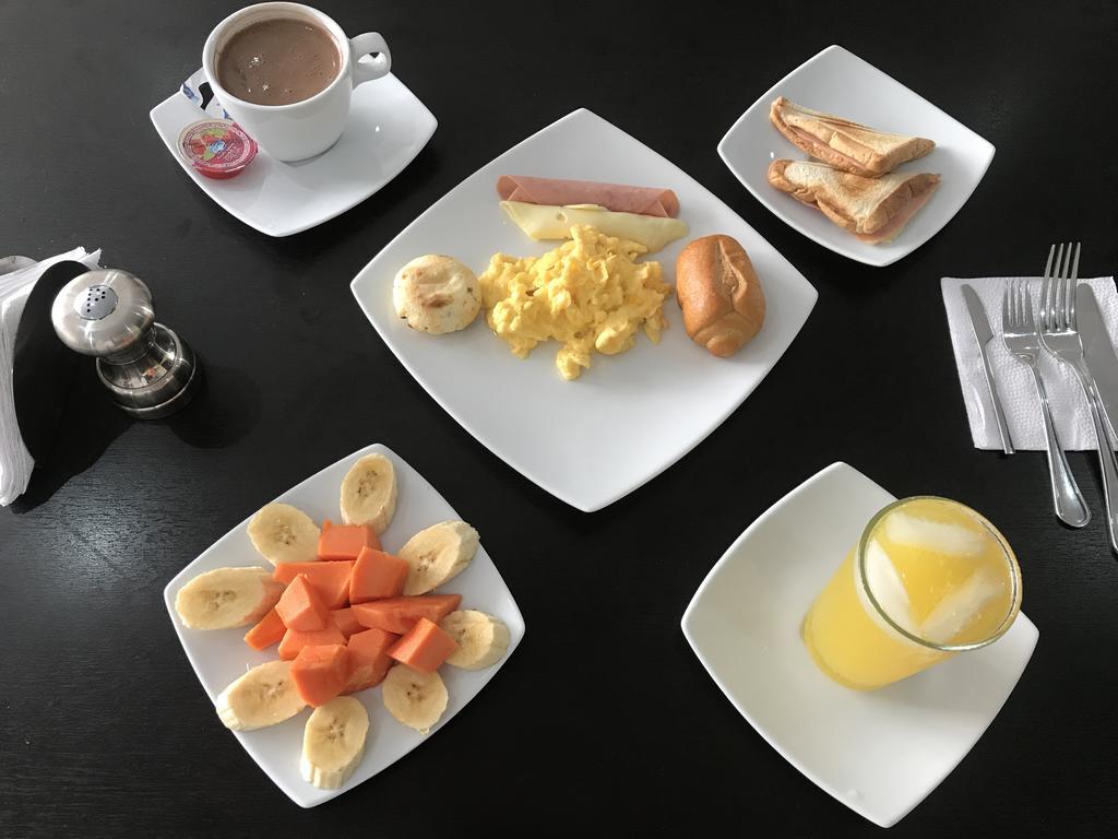 Hotel Metropolitano